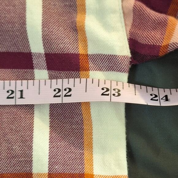 Old Navy Boyfriend Shirt Women's Large Flannel Plaid Classic Cozy Comfy Outdoor - Picture 4 of 6